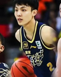 CBA排名大变，广东队连胜太无敌，辽篮惨败彻底没落混子球队